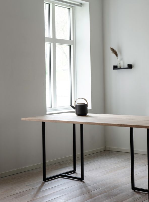 T-BORDET Spisebord 