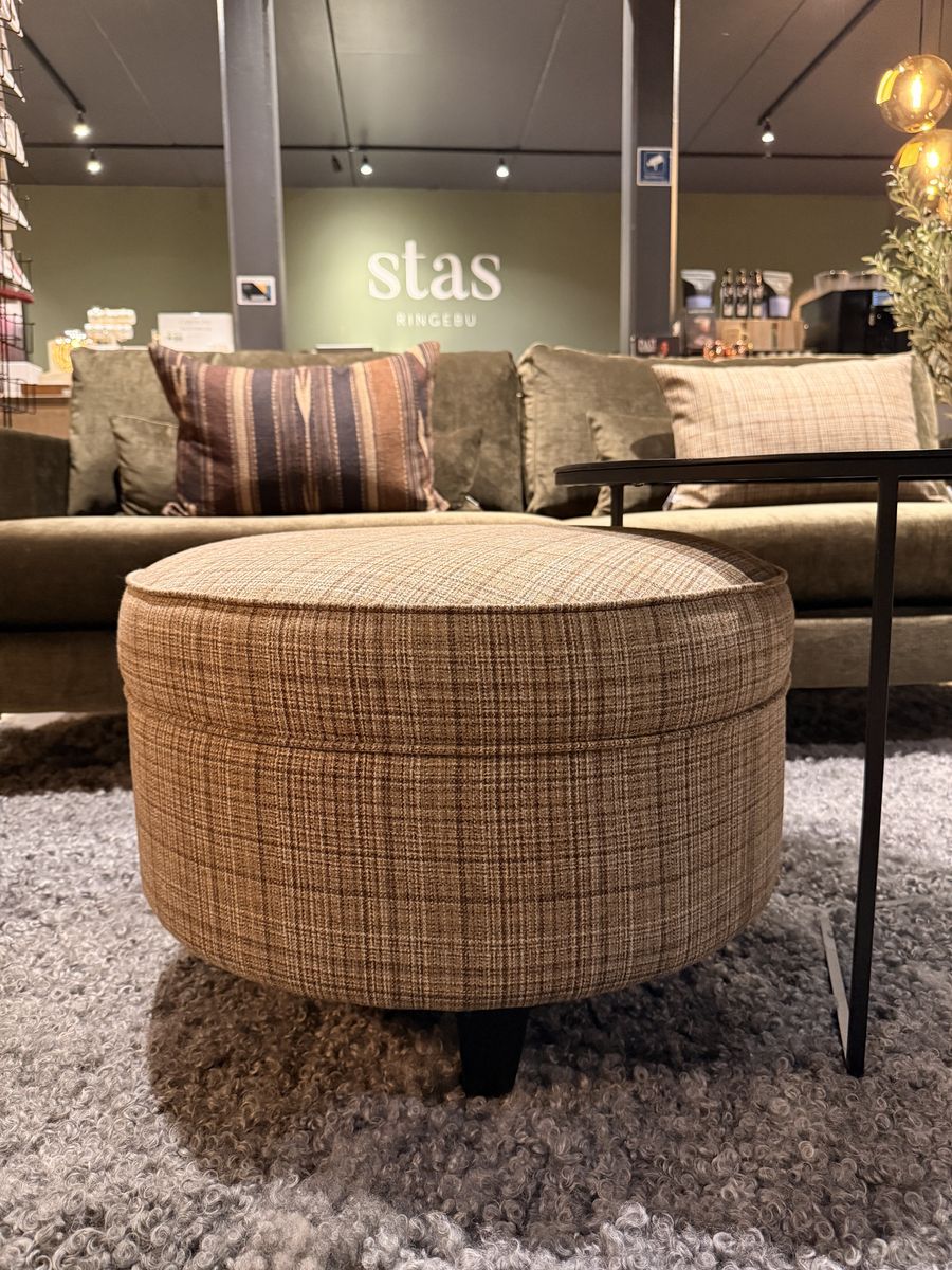 Djursholm puff, moon gordale millstone