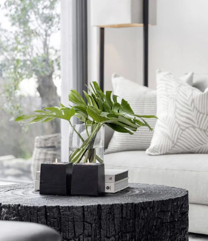 TIMBER sofabord Svart