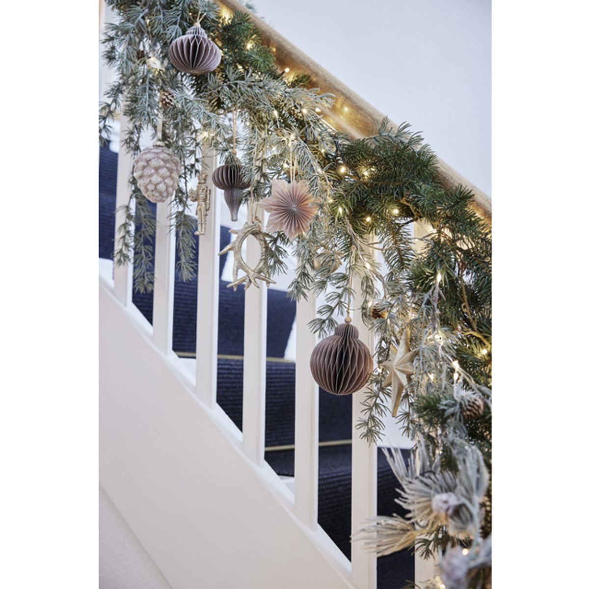 Serafina gevir, lys gull