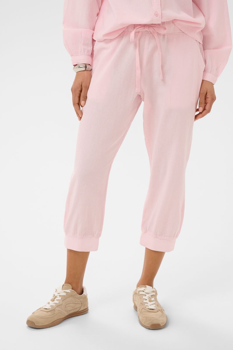 KAnaya capri, ballerina